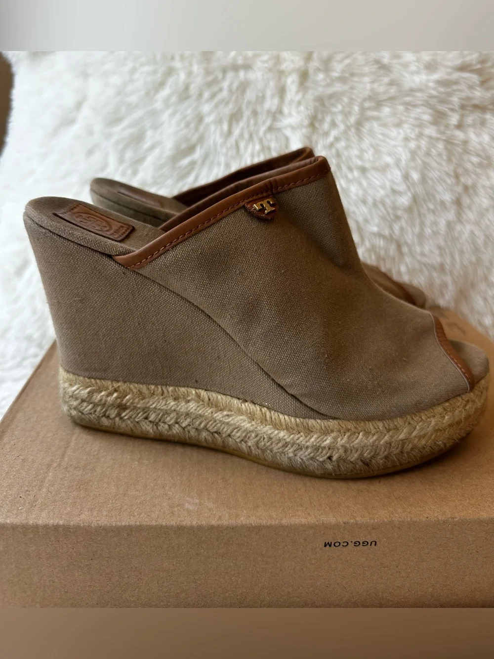 Tory Burch Agatha Canvas Espadrille Wedge Mule Sandals Tan Size 9.5 Peep Toe